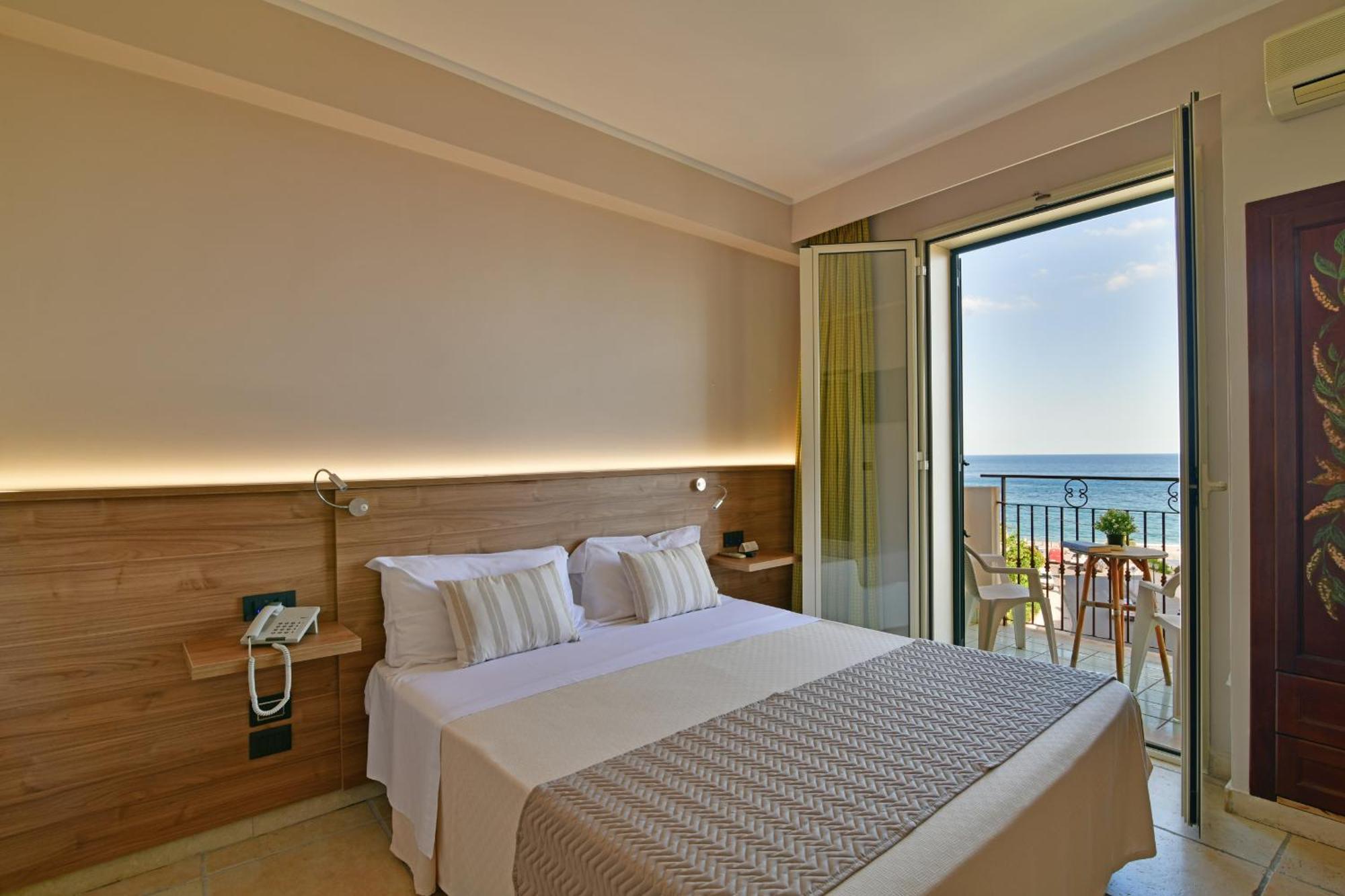 Hotel & Apartments Villa Linda Джардіні-Наксос Екстер'єр фото