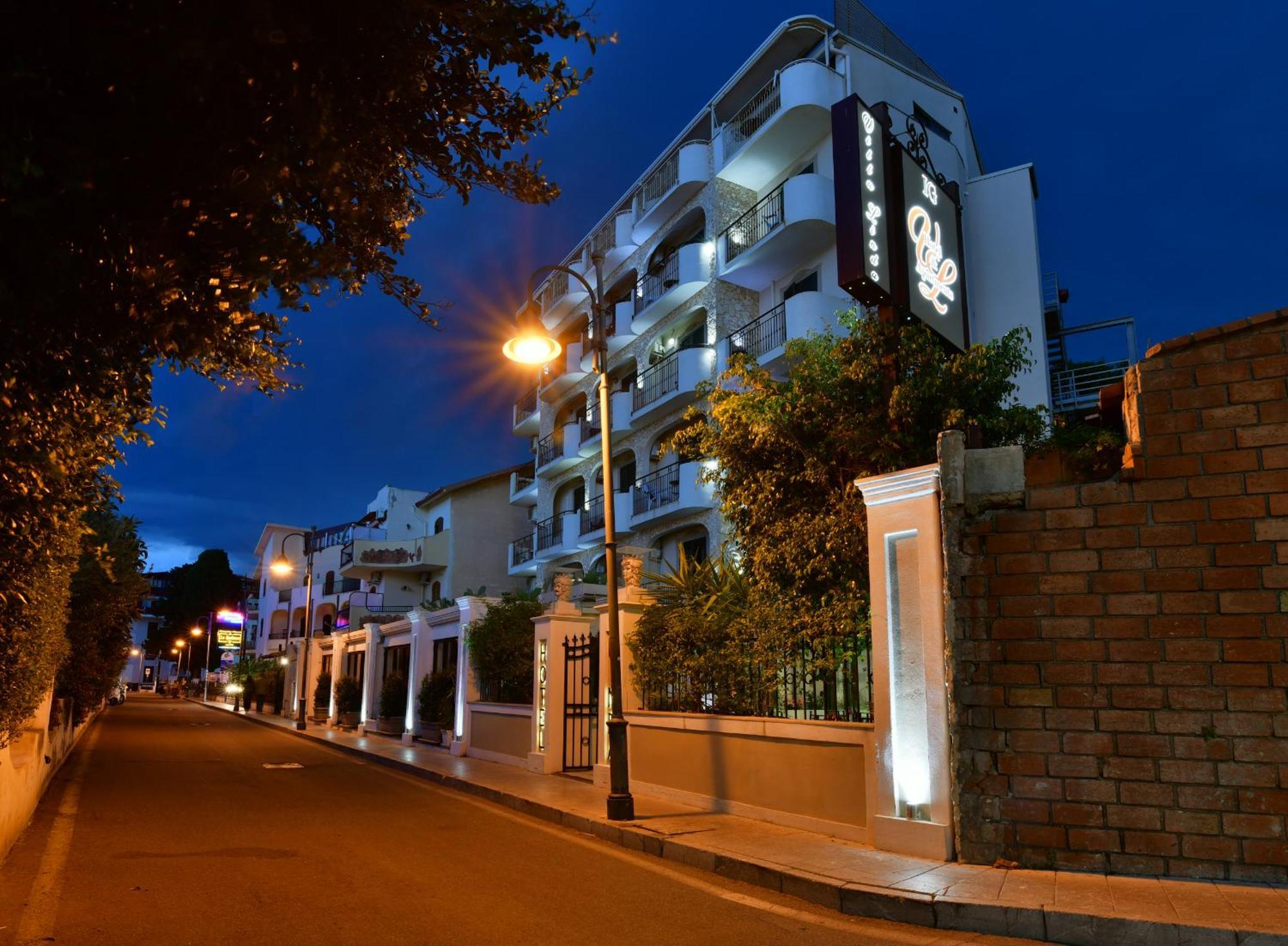 Hotel & Apartments Villa Linda Джардіні-Наксос Екстер'єр фото